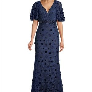 Beautiful Elegant Mac Duggal Authentic navy gown .